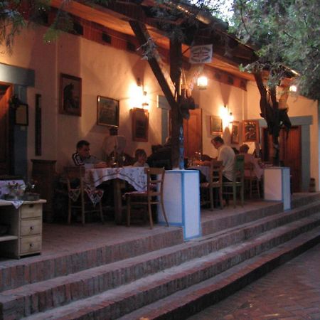 Salas 137 Cenej Exterior photo